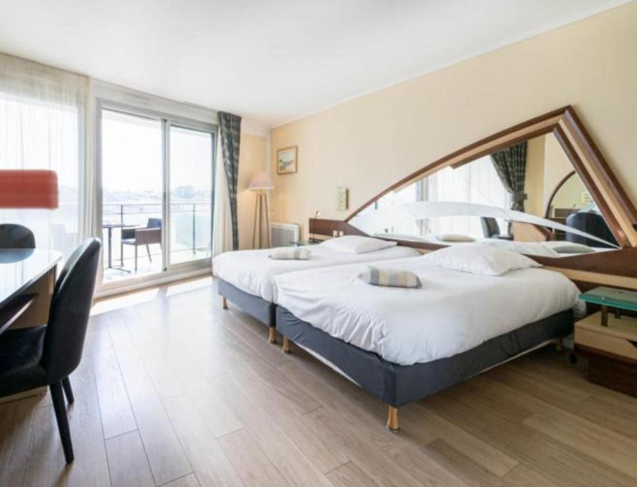 Le Crystal Dinard Plage المظهر الخارجي الصورة