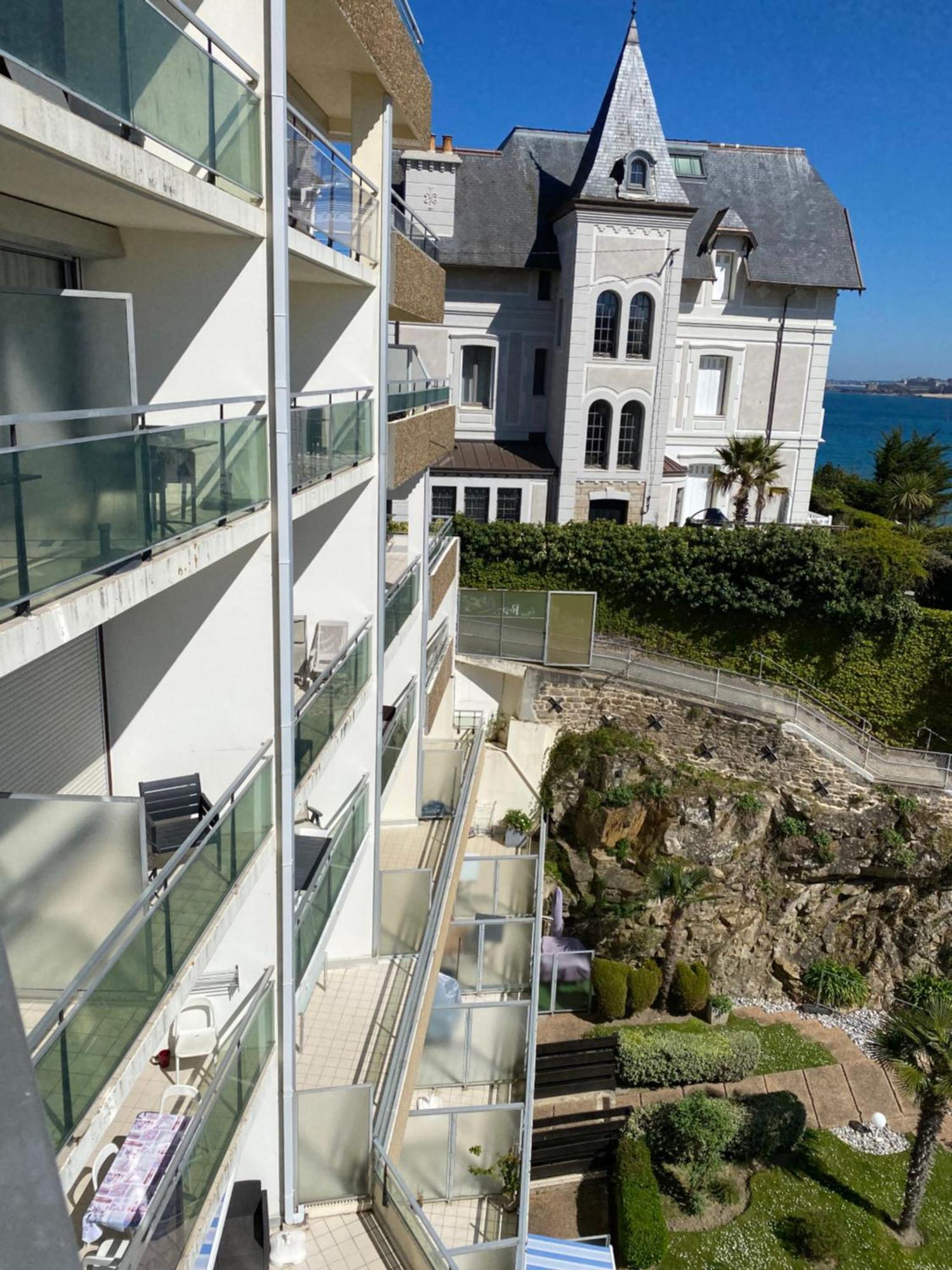 Le Crystal Dinard Plage المظهر الخارجي الصورة