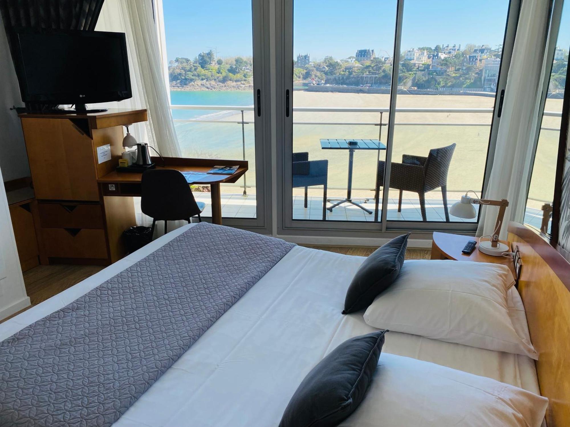 Le Crystal Dinard Plage المظهر الخارجي الصورة
