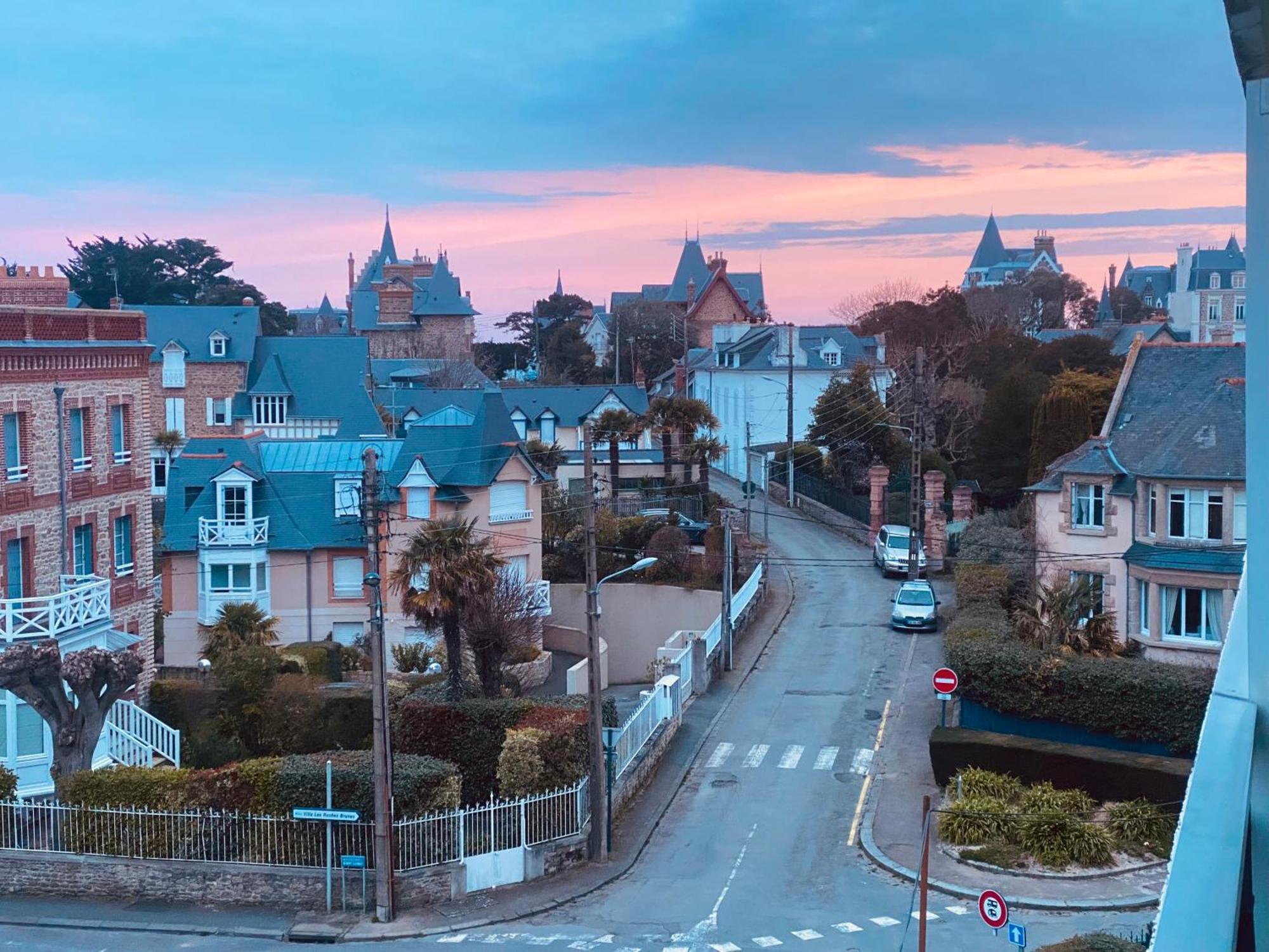Le Crystal Dinard Plage المظهر الخارجي الصورة