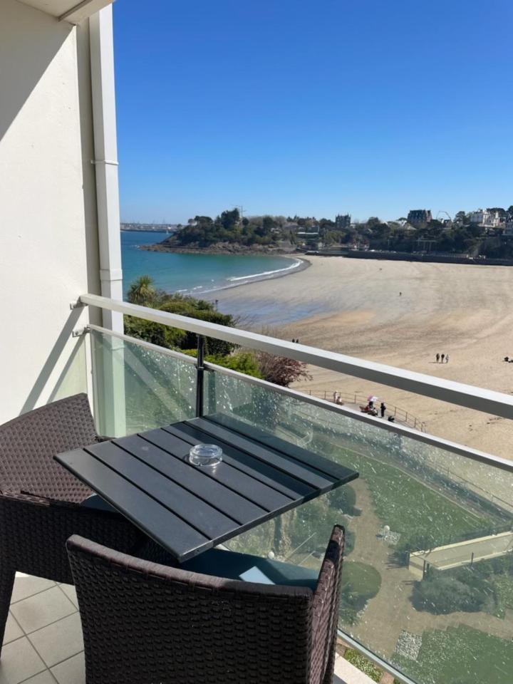 Le Crystal Dinard Plage المظهر الخارجي الصورة