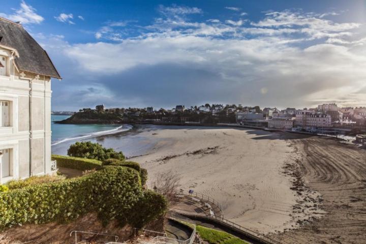 Le Crystal Dinard Plage المظهر الخارجي الصورة