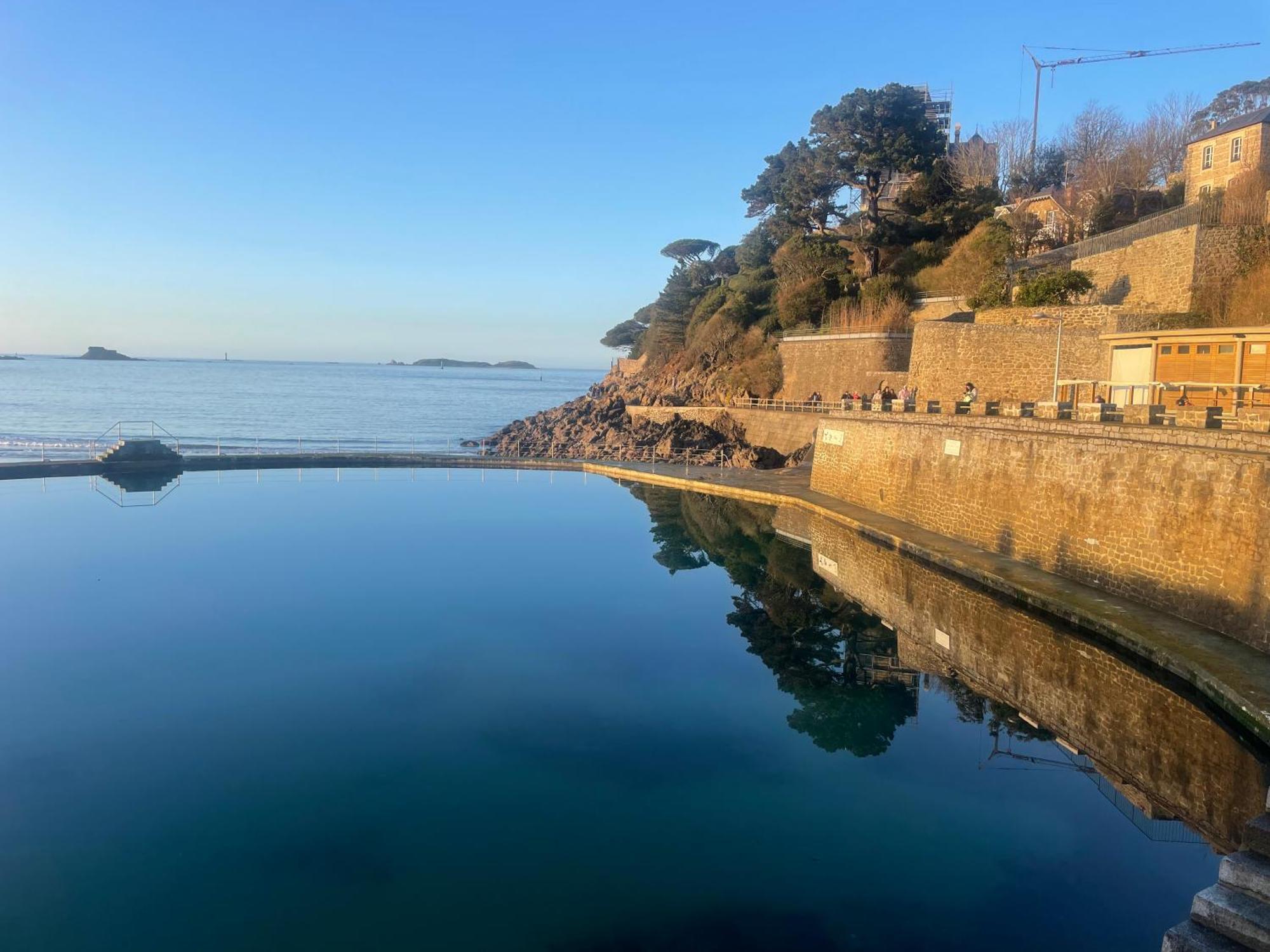 Le Crystal Dinard Plage المظهر الخارجي الصورة