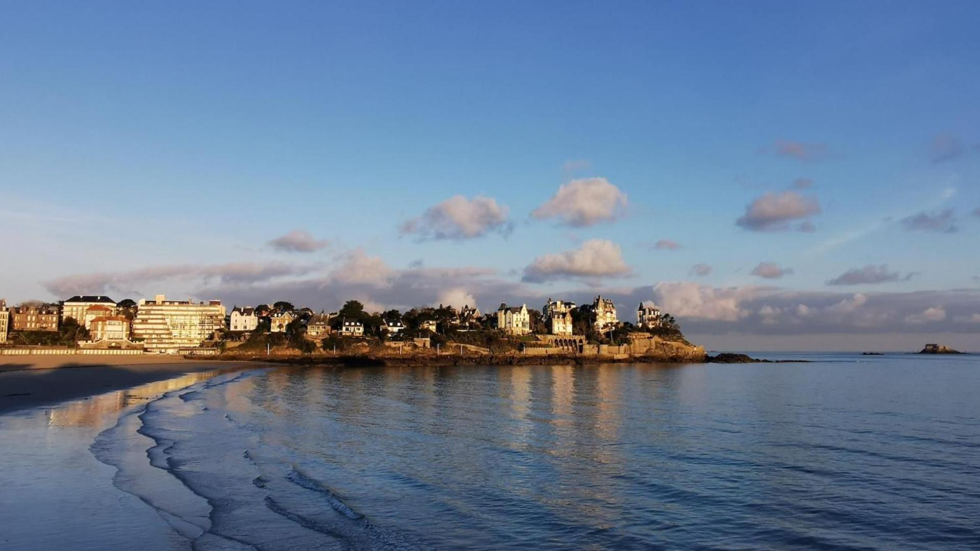 Le Crystal Dinard Plage المظهر الخارجي الصورة